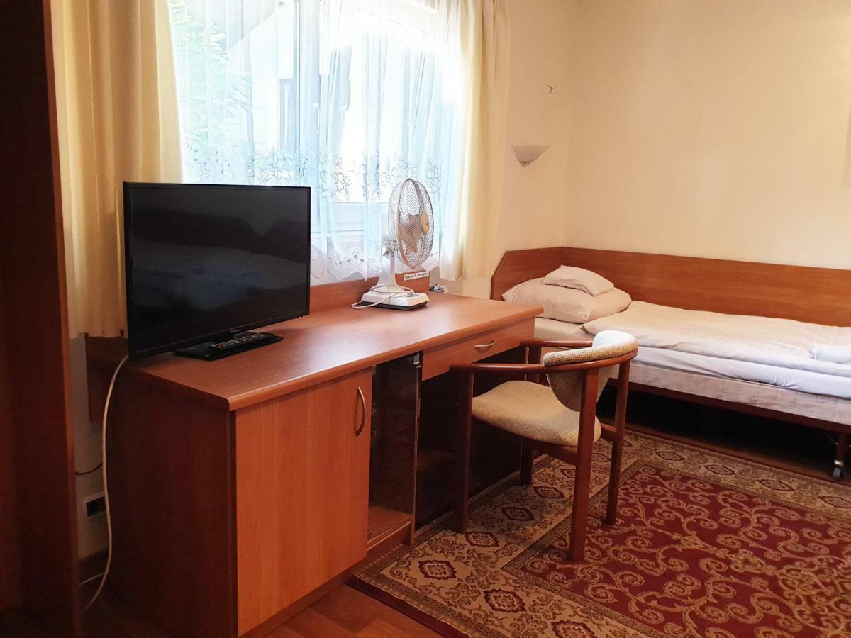 Motel Comet Przeźmierowo Eksteriør billede